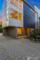 5013 Fauntleroy Way SW, Seattle, WA 98136