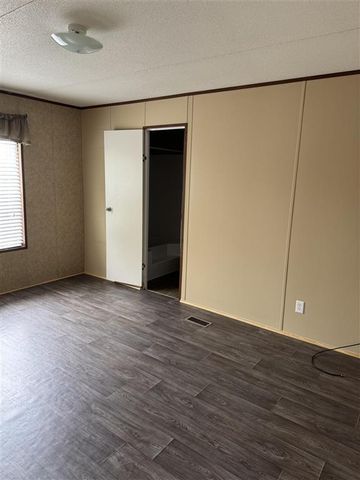 180 Pelican Street, Sulphur, LA 70663