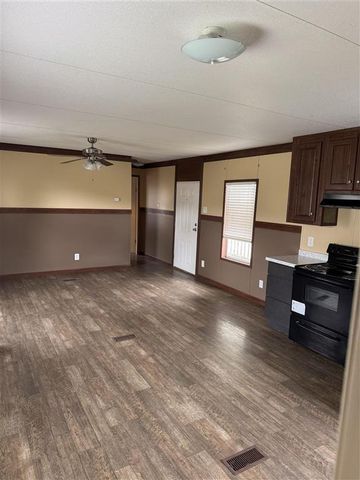 180 Pelican Street, Sulphur, LA 70663