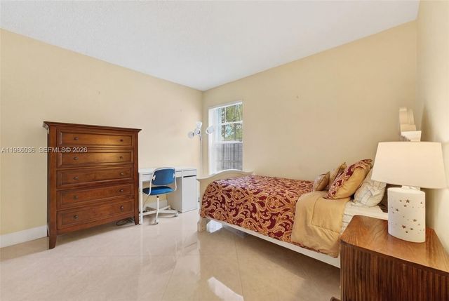 1495 Garden Rd, Weston, FL 33326