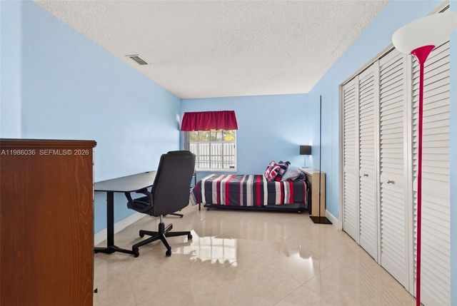 1495 Garden Rd, Weston, FL 33326