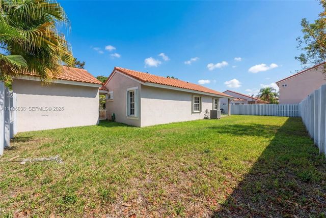 1495 Garden Rd, Weston, FL 33326