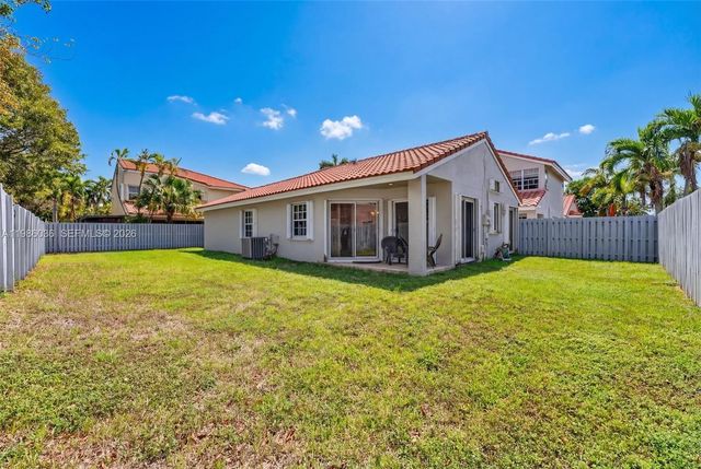 1495 Garden Rd, Weston, FL 33326