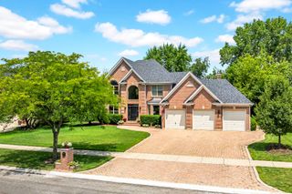 246 HAWK HOLLOW Drive, Bartlett, IL 60103