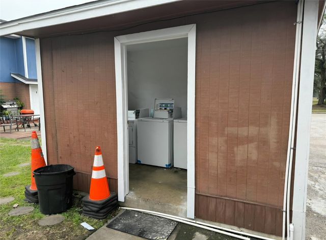 1904 Mustang Road, Alvin, TX 77511