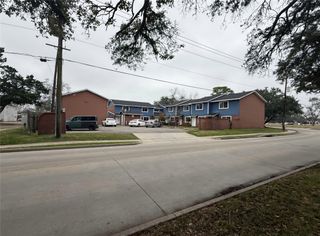 1904 Mustang Road, Alvin, TX 77511