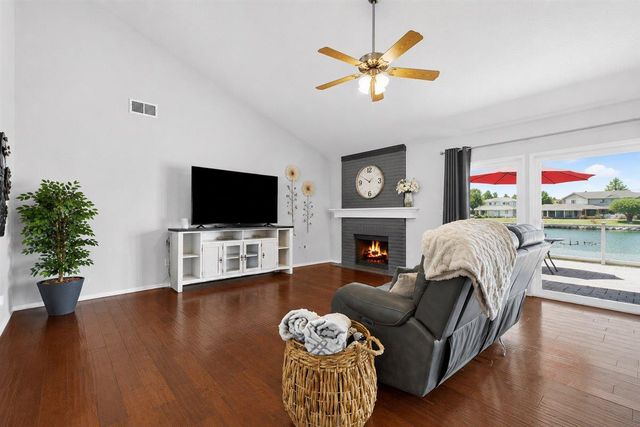 3861 Petersburg Cir, Stockton, CA 95219