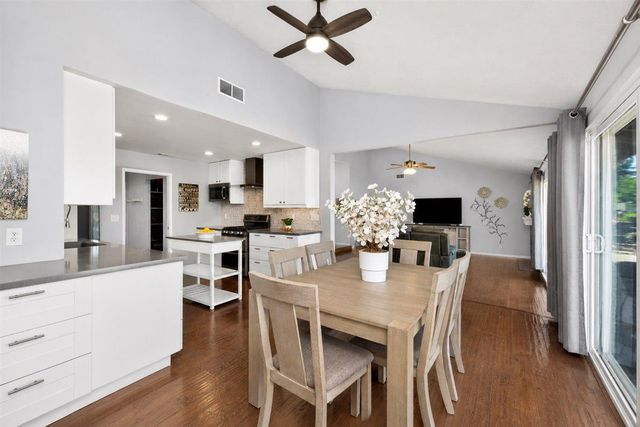 3861 Petersburg Cir, Stockton, CA 95219