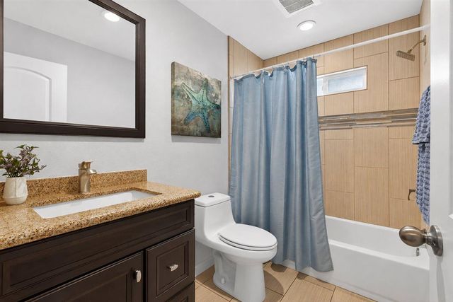 3861 Petersburg Cir, Stockton, CA 95219