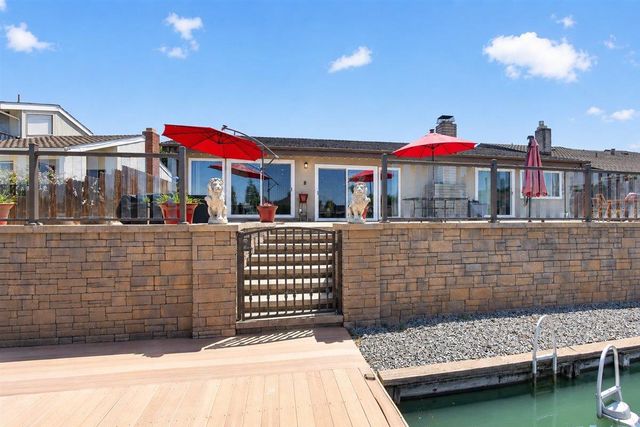 3861 Petersburg Cir, Stockton, CA 95219
