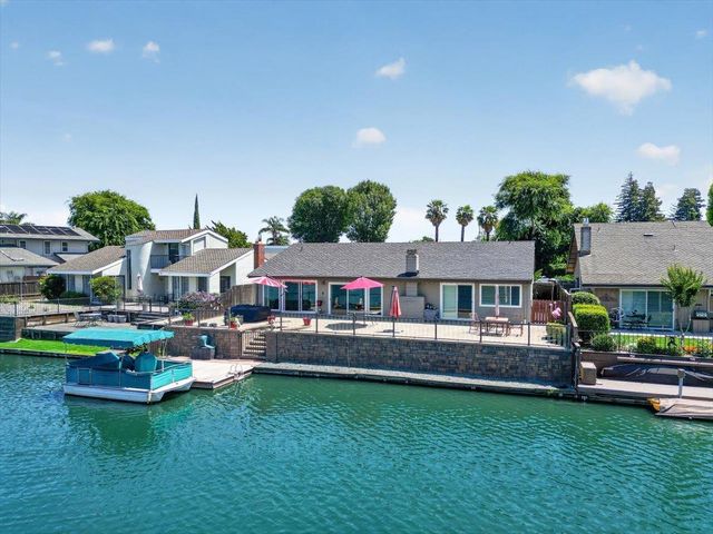 3861 Petersburg Cir, Stockton, CA 95219