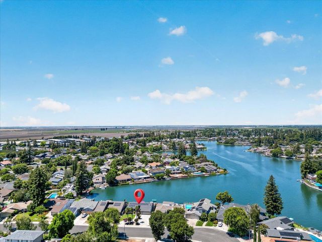 3861 Petersburg Cir, Stockton, CA 95219