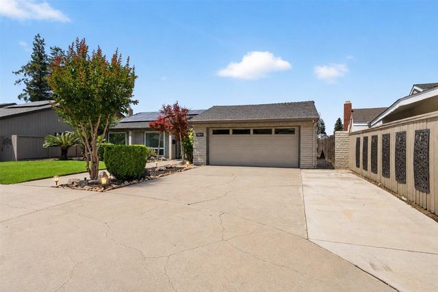 3861 Petersburg Cir, Stockton, CA 95219