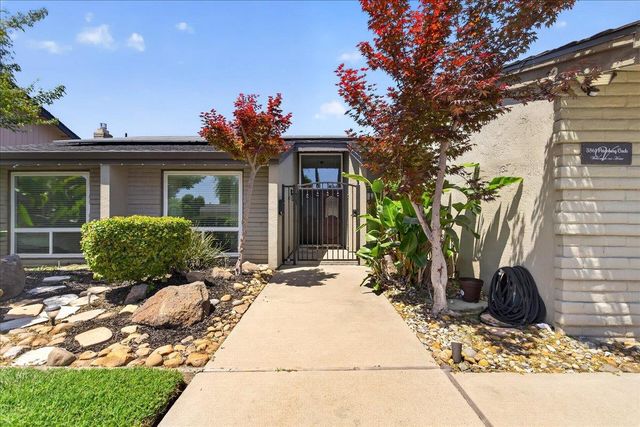 3861 Petersburg Cir, Stockton, CA 95219
