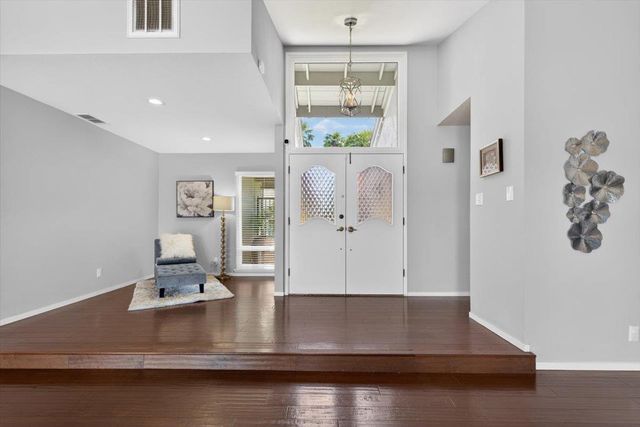 3861 Petersburg Cir, Stockton, CA 95219