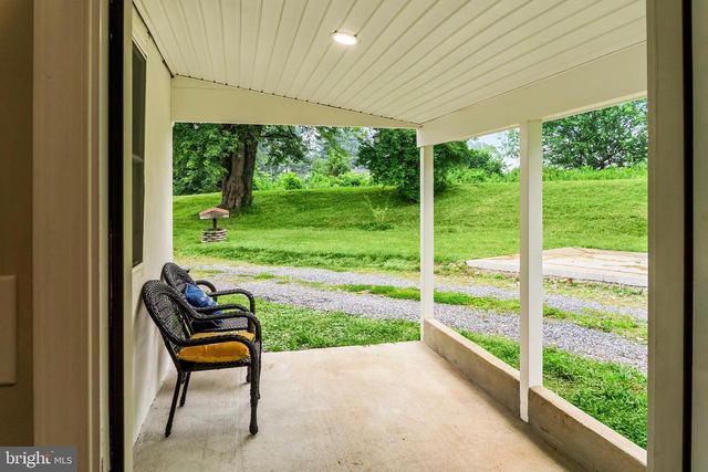 9001 HOLLOW RD, Middletown, MD 21769
