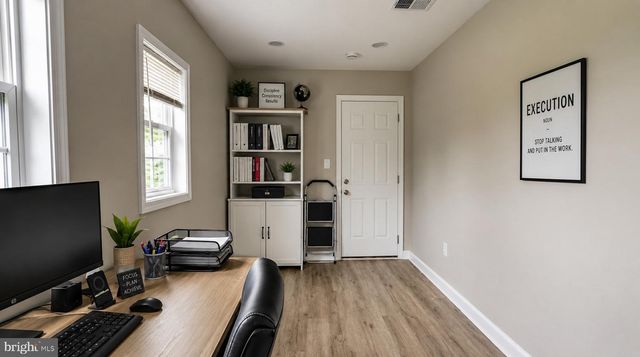 9001 HOLLOW RD, Middletown, MD 21769