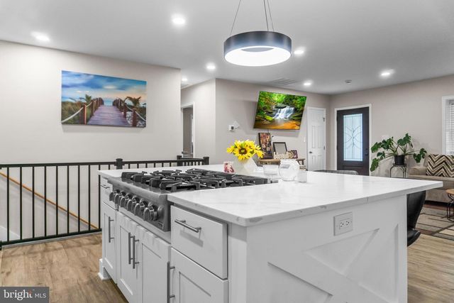 9001 HOLLOW RD, Middletown, MD 21769