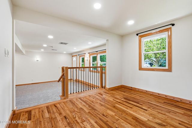 119 Court Drive, Shrewsbury Boro, NJ 07702
