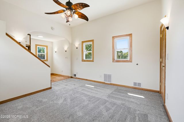 119 Court Drive, Shrewsbury Boro, NJ 07702