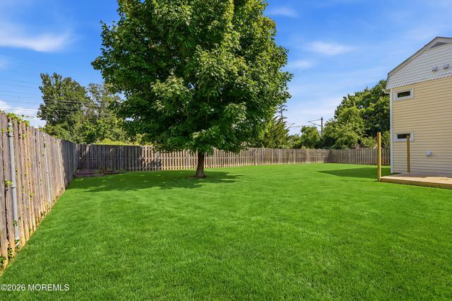 119 Court Drive, Shrewsbury Boro, NJ 07702