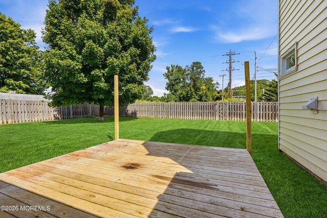 119 Court Drive, Shrewsbury Boro, NJ 07702