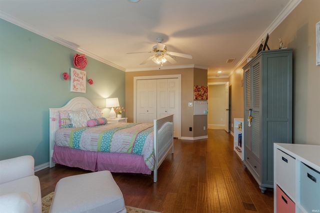 2800 Briarcliff Drive, Newburgh, IN 47630