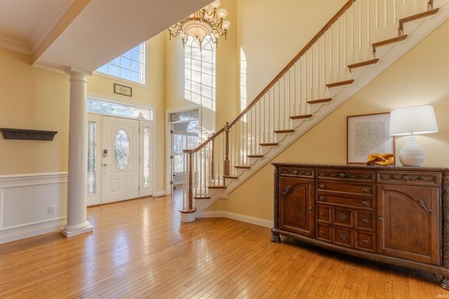 2800 Briarcliff Drive, Newburgh, IN 47630