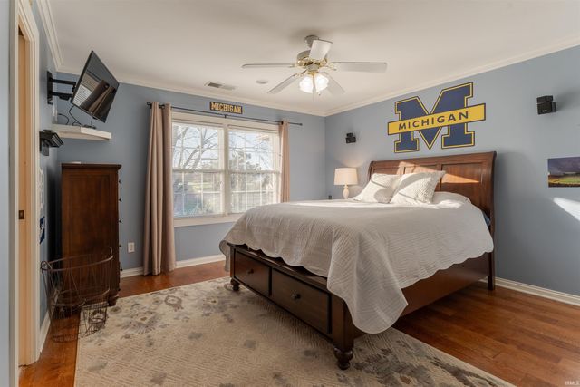 2800 Briarcliff Drive, Newburgh, IN 47630