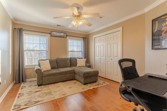 2800 Briarcliff Drive, Newburgh, IN 47630