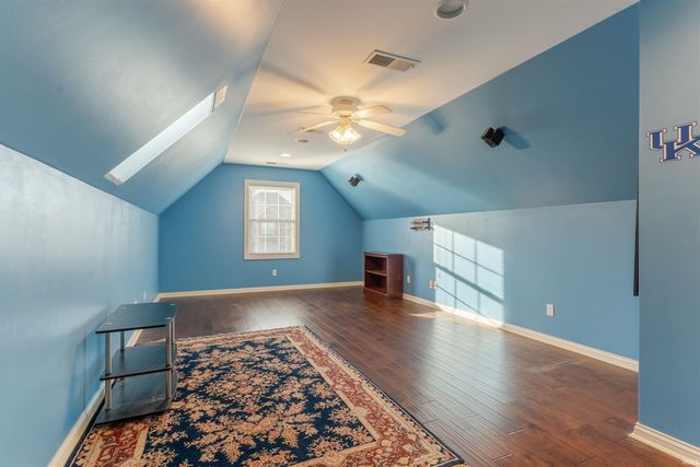 2800 Briarcliff Drive, Newburgh, IN 47630