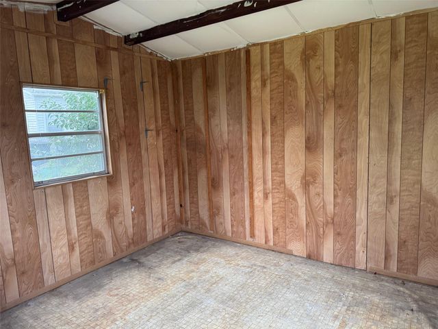 118 W 8th ST, Flatonia, TX 78941