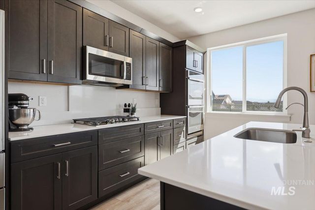 15208 Hanks Way, Caldwell, ID 83607