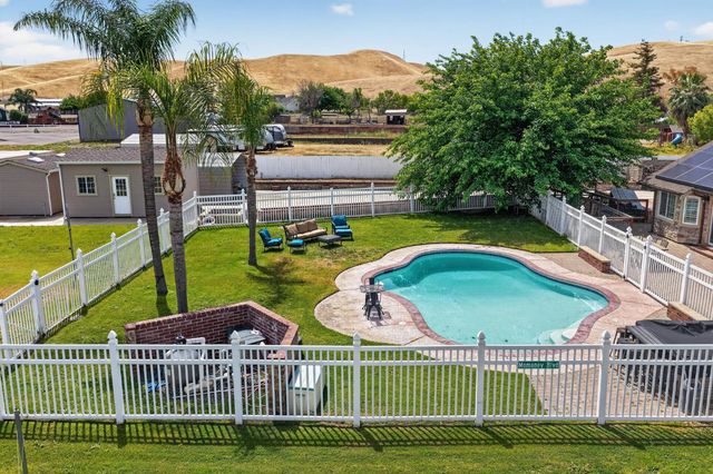 34672 Bernard Rd, Tracy, CA 95377