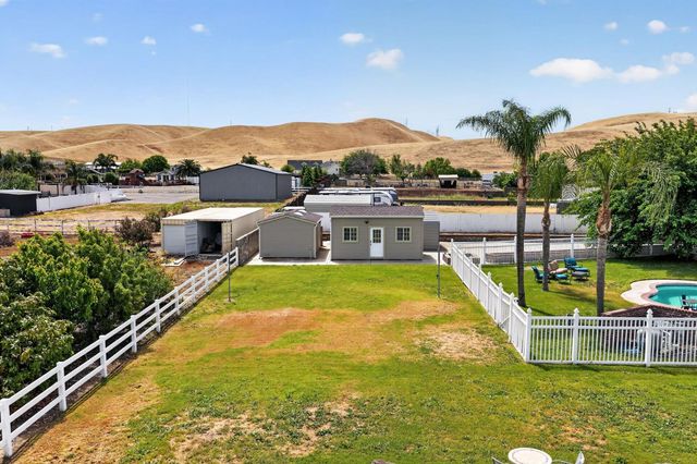 34672 Bernard Rd, Tracy, CA 95377