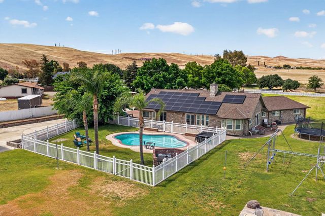 34672 Bernard Rd, Tracy, CA 95377