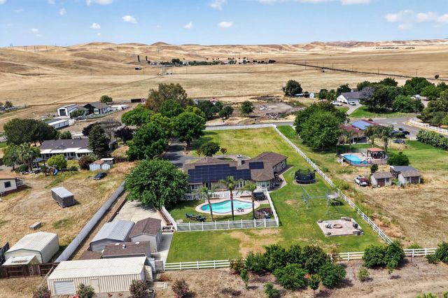 34672 Bernard Rd, Tracy, CA 95377