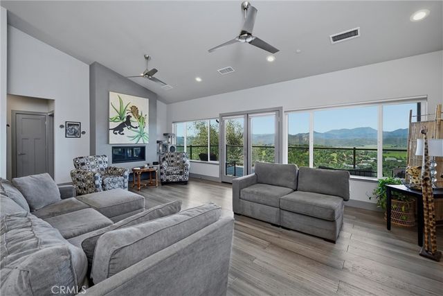 20069 Honey Hill, Hidden Valley Lake, CA 95467