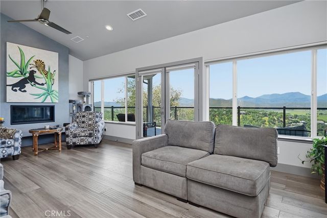 20069 Honey Hill, Hidden Valley Lake, CA 95467