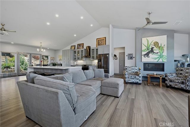 20069 Honey Hill, Hidden Valley Lake, CA 95467