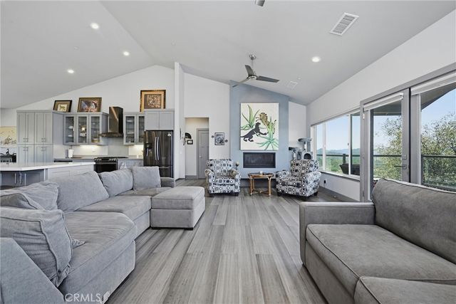 20069 Honey Hill, Hidden Valley Lake, CA 95467