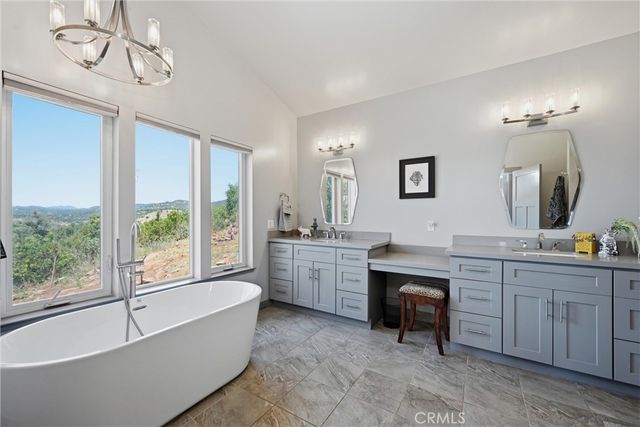 20069 Honey Hill, Hidden Valley Lake, CA 95467
