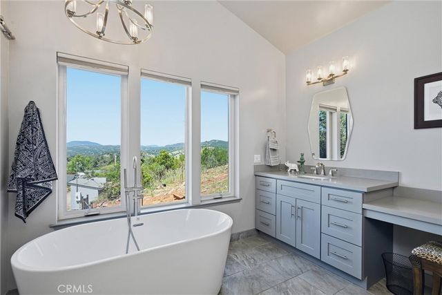 20069 Honey Hill, Hidden Valley Lake, CA 95467