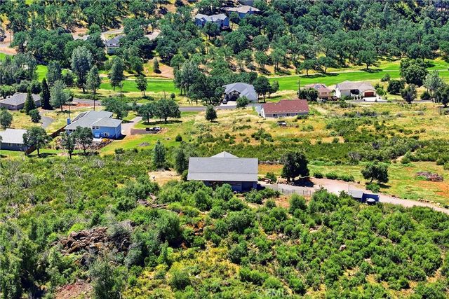 20069 Honey Hill, Hidden Valley Lake, CA 95467