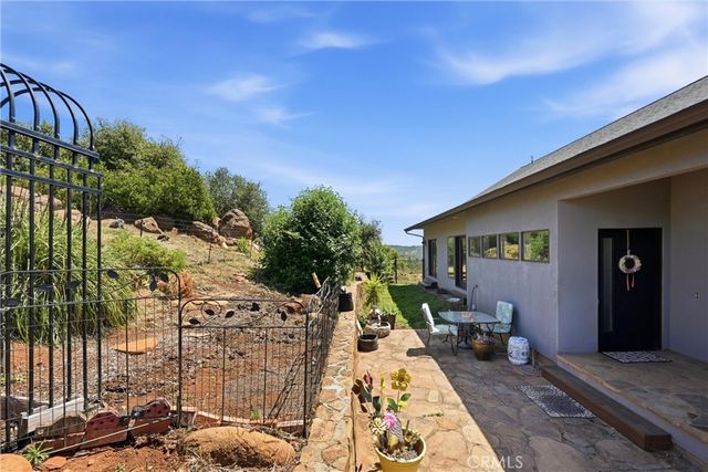 20069 Honey Hill, Hidden Valley Lake, CA 95467