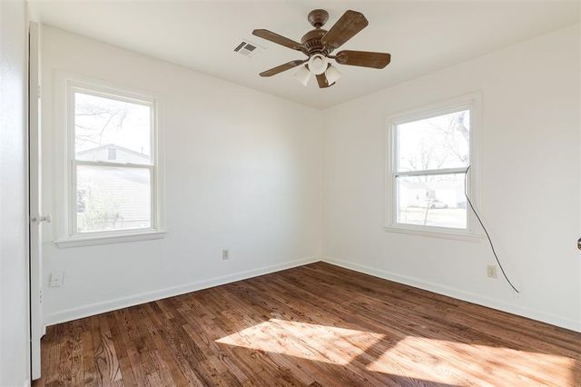 720 S Santa Fe Drive, Edmond, OK 73003