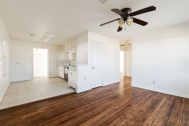 720 S Santa Fe Drive, Edmond, OK 73003