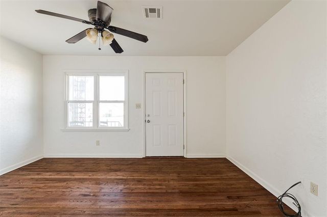 720 S Santa Fe Drive, Edmond, OK 73003