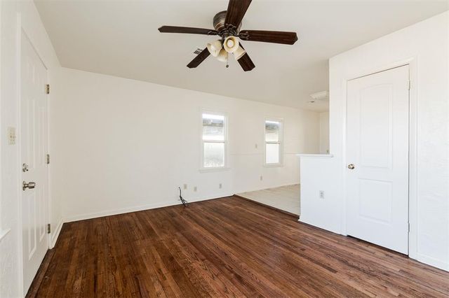 720 S Santa Fe Drive, Edmond, OK 73003