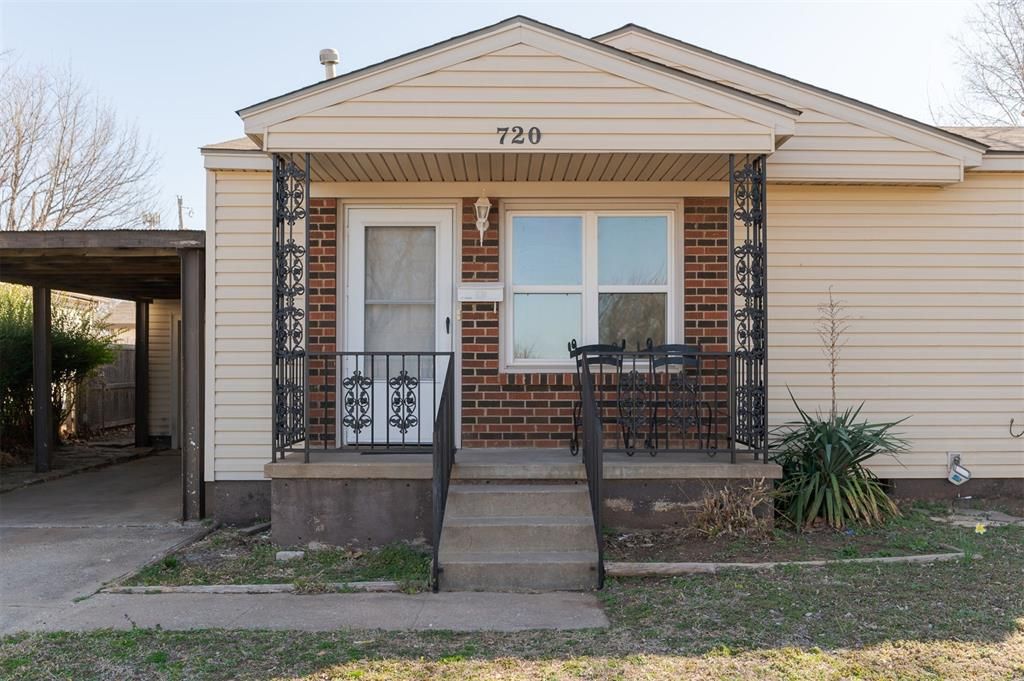 720 S Santa Fe Drive, Edmond, OK 73003